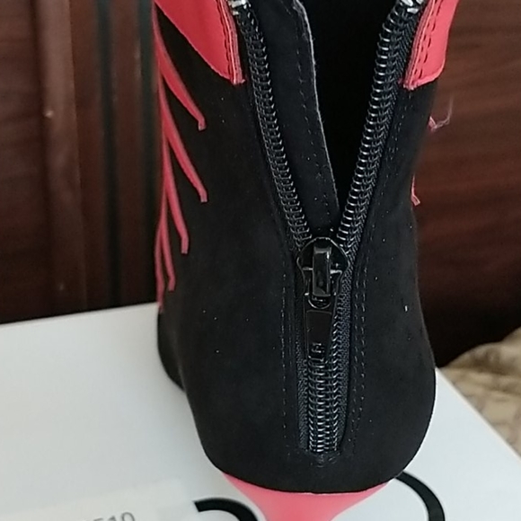 Ashro Greccia Bootie Boots - Picture 6 of 9